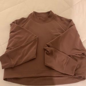 Lululemon mock neck crop sweatshirt